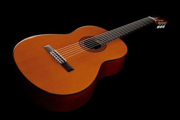 Классическая гитара YAMAHA CG102, Натуральний