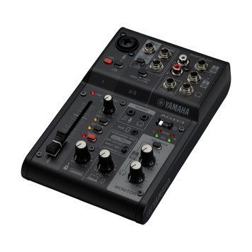 Аудио-интерфейс YAMAHA AG03MK2B
